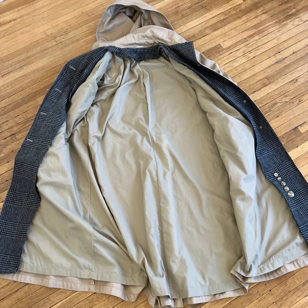 Vintage Beige Hooded Trench Coat | Medium - Picture 5 of 8